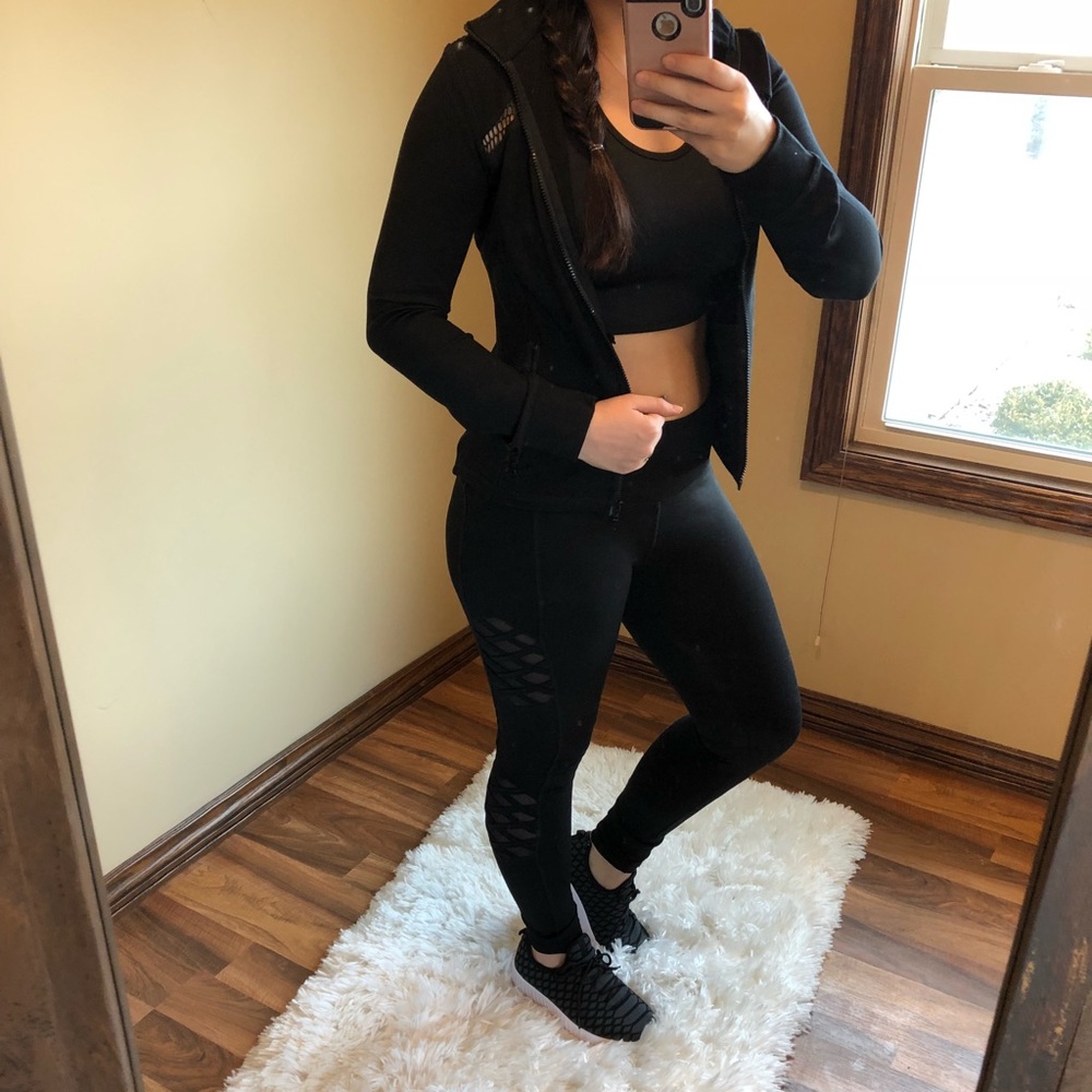Sold out // ROXY Mesh Leggings - Picture 3 of 4